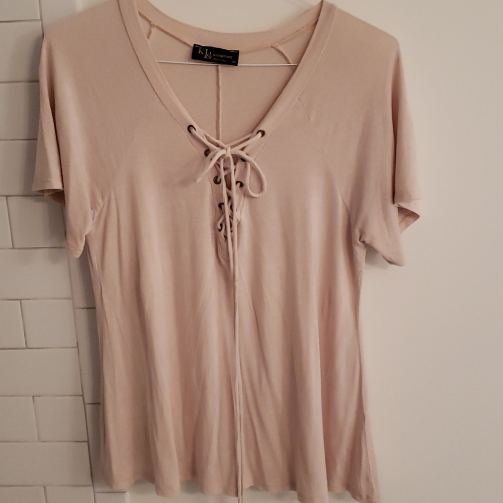 KLd-Signature Lace-Up Front V Neck Size M
